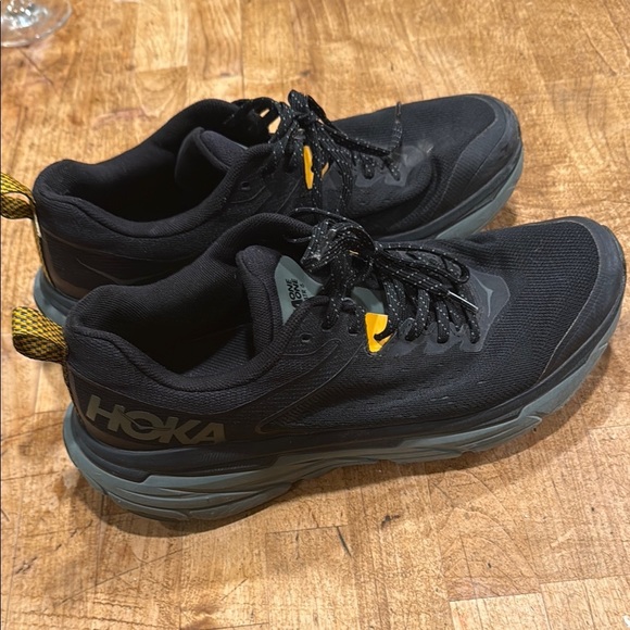 Hoka sneakers - Picture 2 of 5
